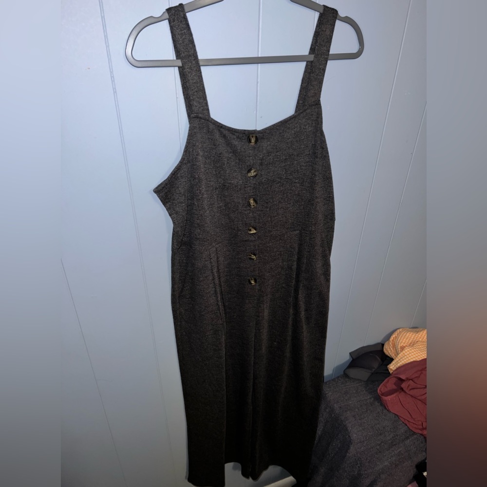 Women’s romper with pockets